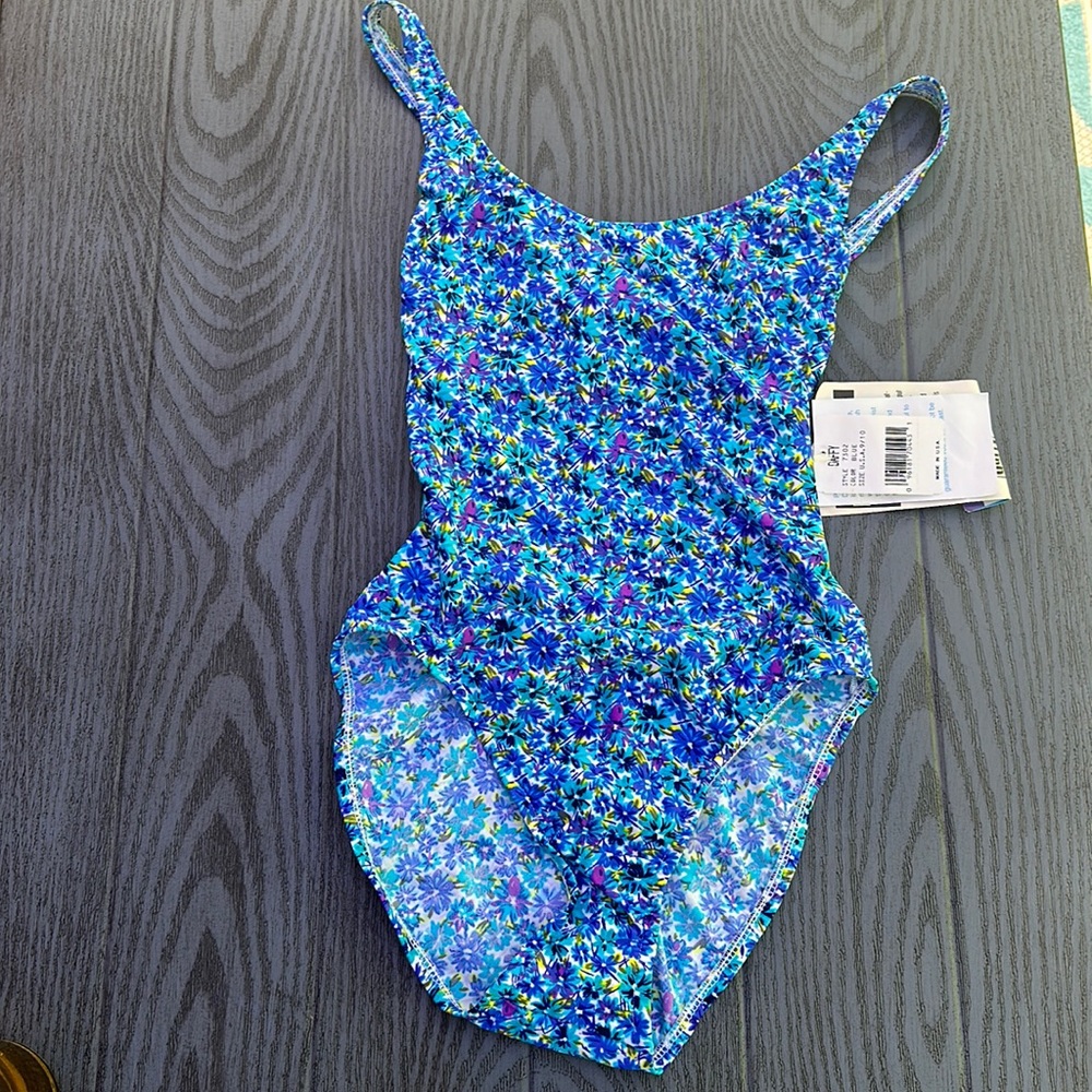 Vintage Swimsuit- NWT - Picture 2 of 5